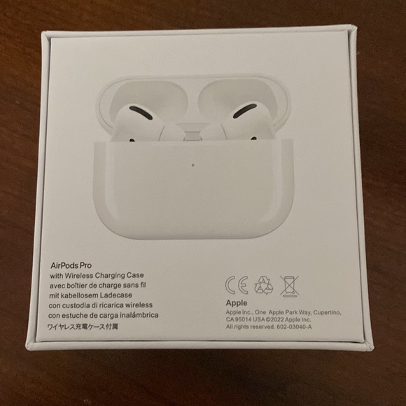 Brand new Apple Air pods box pack - Picture 2 of 5
